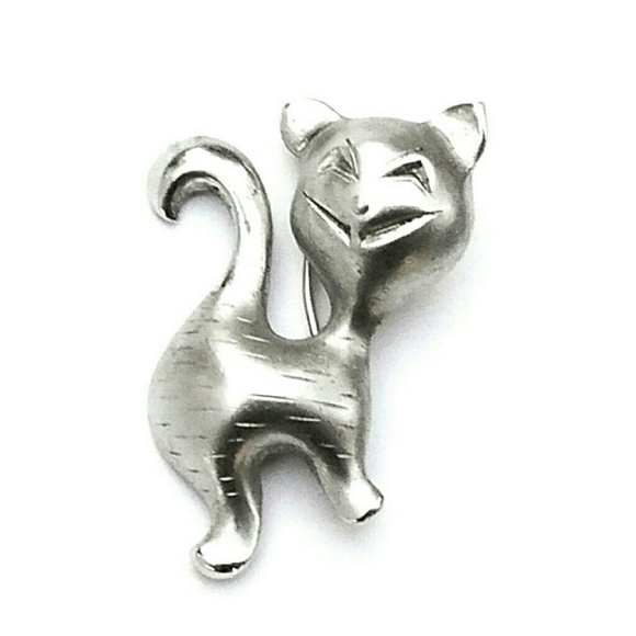 Vintage Wells Sterling Silver Clever Cat Brooch - Picture 4 of 4